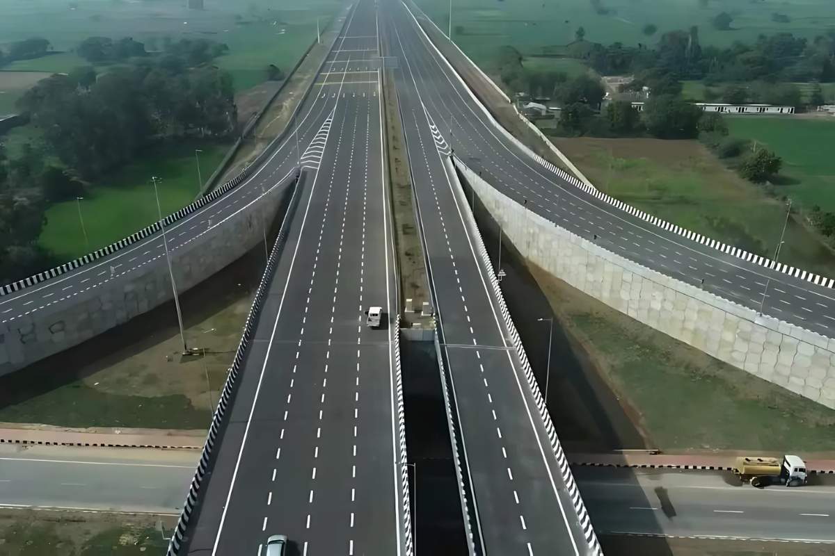 India’'s 489 Major Road Projects Are Stuck